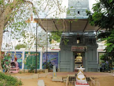 Taxi in Tirupati Thondavada Temple